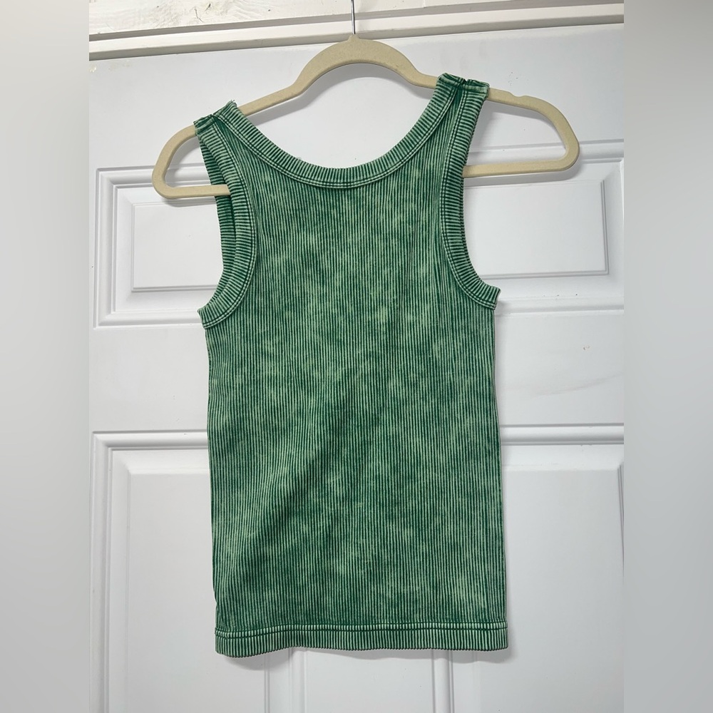 Zenana mineral washed ribbed reversible tank tops size L/XL
(All 4) - Picture 6 of 13